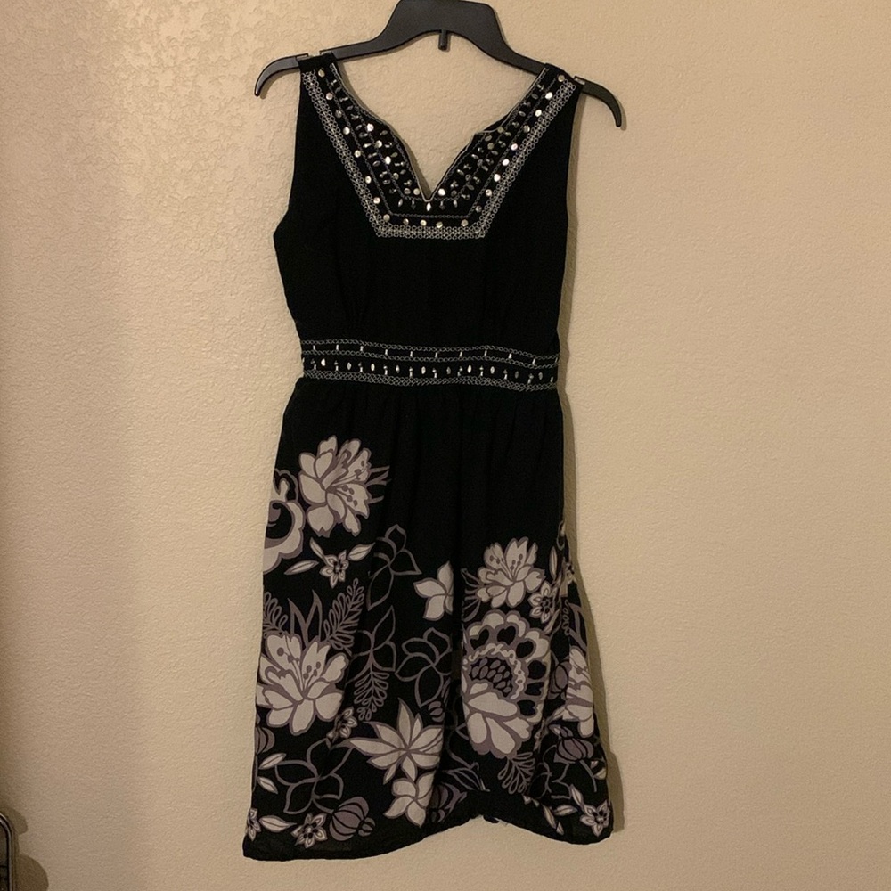 carree’s beaded black dress size large
